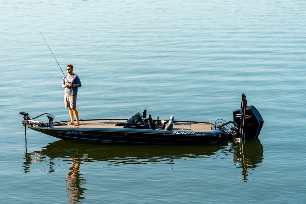 SPRING FISHING TIPS: TECHNIQUES FOR CATCHING BASS IN SHALLOW WATER